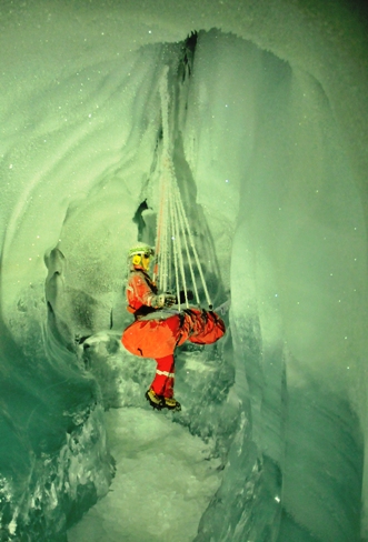 Gletscherspalte Rettung