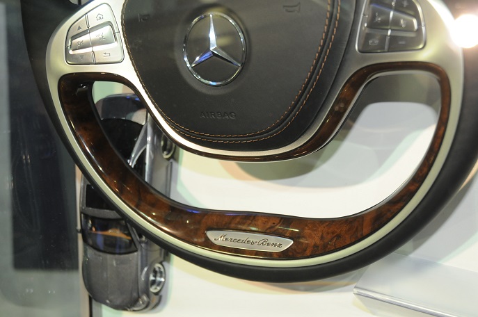 Mercedes Kunststoff-Steuerrad