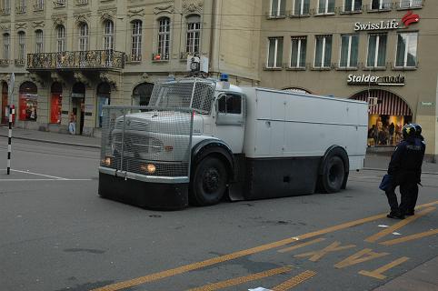 Fernseh oder Wasserwerfer